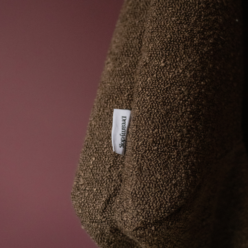 Dreamydog Hoes Bruin close up